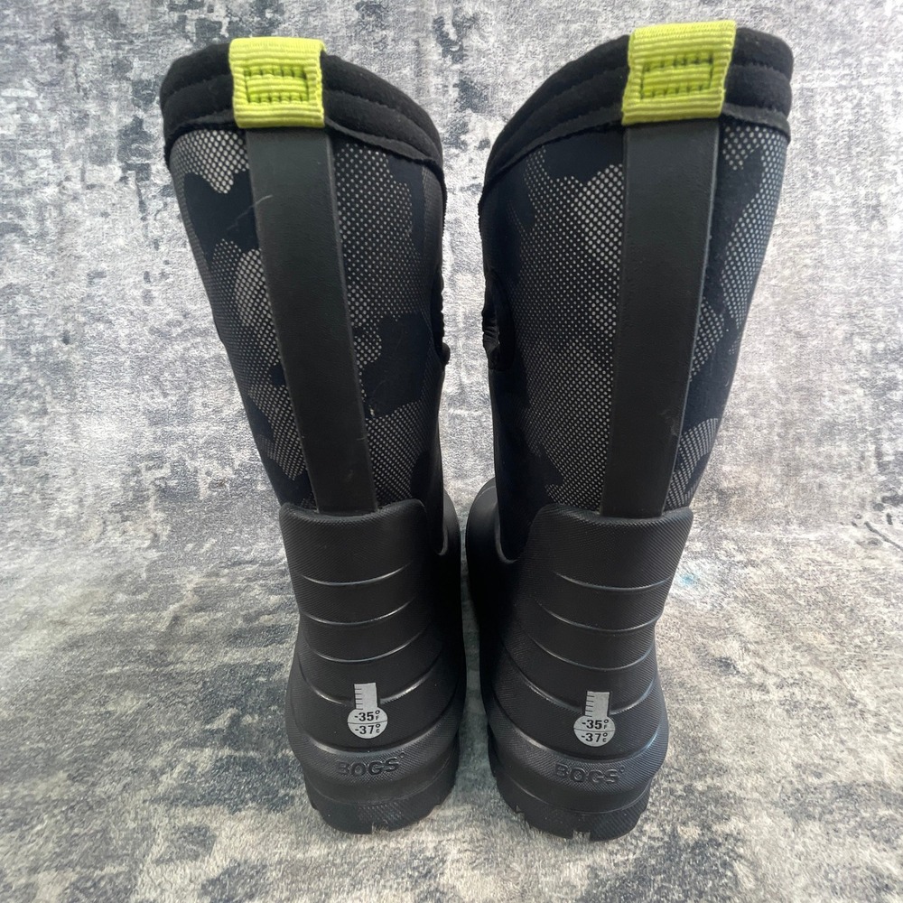 Bogs Unisex Youth Size 3 Neo Classic Waterproof Cold Weather Boots Camo Black - Picture 2 of 11